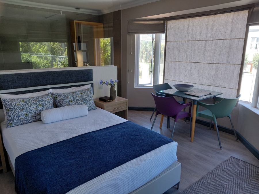 To Let 4 Bedroom Property for Rent in Greenways Golf Estate Western Cape